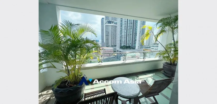 unit 2 Bedrooms  Apartment For Rent in Sathorn, Bangkok  near BTS Chong Nonsi (AA33181)