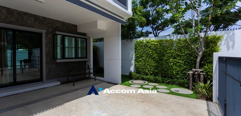 unit 3 Bedrooms  Townhouse For Sale in Samutprakan, Samutprakan  (AA33182)