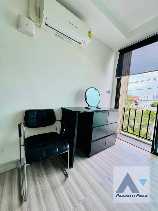 6  3 br Townhouse for rent and sale in Sukhumvit ,Bangkok BTS Udomsuk AA33185