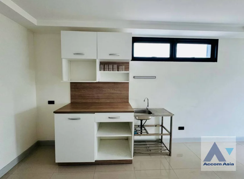 11  3 br Townhouse for rent and sale in Sukhumvit ,Bangkok BTS Udomsuk AA33185