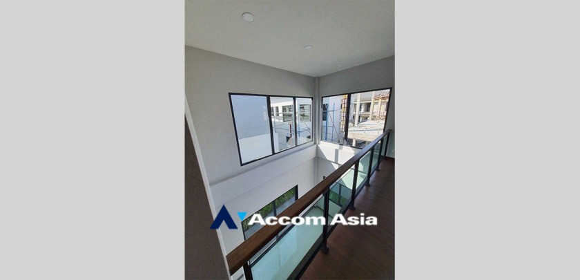 10  4 br House For Sale in Samutprakan ,Samutprakan BTS Bang Na at The City Bangna AA33188
