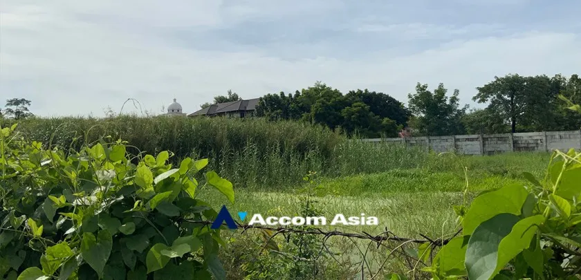 unit Land For Sale in Latkrabang, Bangkok  near ARL Ban Thap Chang (AA33189)