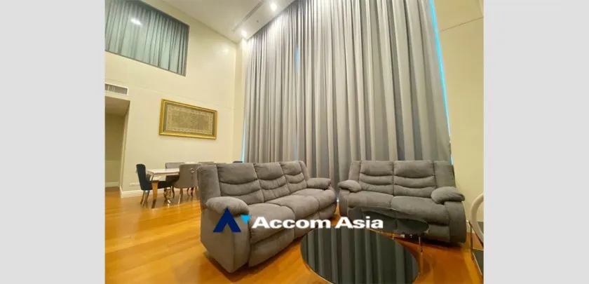 Duplex Condo |  Bright Sukhumvit 24 Condominium  3 Bedroom for Rent BTS Phrom Phong in Sukhumvit Bangkok