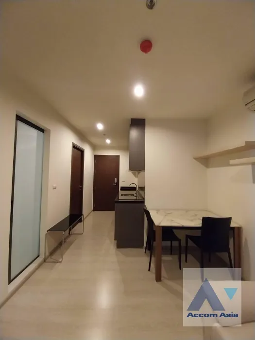 unit 2 Bedrooms  Condominium For Rent in Phaholyothin, Bangkok  near ARL Makkasan - MRT Rama 9 (AA33212)