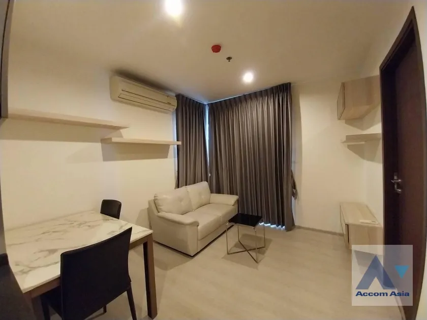 unit 2 Bedrooms  Condominium For Rent in Phaholyothin, Bangkok  near ARL Makkasan - MRT Rama 9 (AA33212)