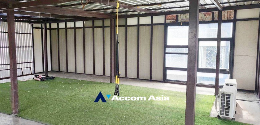  1  3 br House for rent and sale in Sukhumvit ,Bangkok BTS Punnawithi AA33215