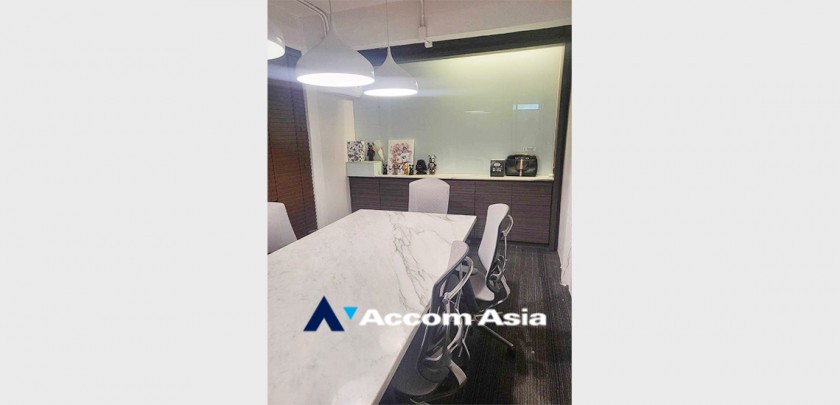 8  3 br House for rent and sale in Sukhumvit ,Bangkok BTS Punnawithi AA33215