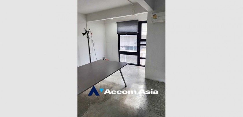9  3 br House for rent and sale in Sukhumvit ,Bangkok BTS Punnawithi AA33215
