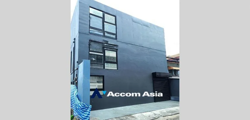 unitHome Office |  3 Bedrooms  House For Rent & Sale in Sukhumvit, Bangkok  near BTS Punnawithi (AA33215)