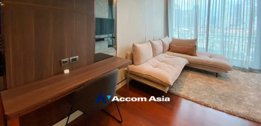 unitKHUN by Yoo Condominium