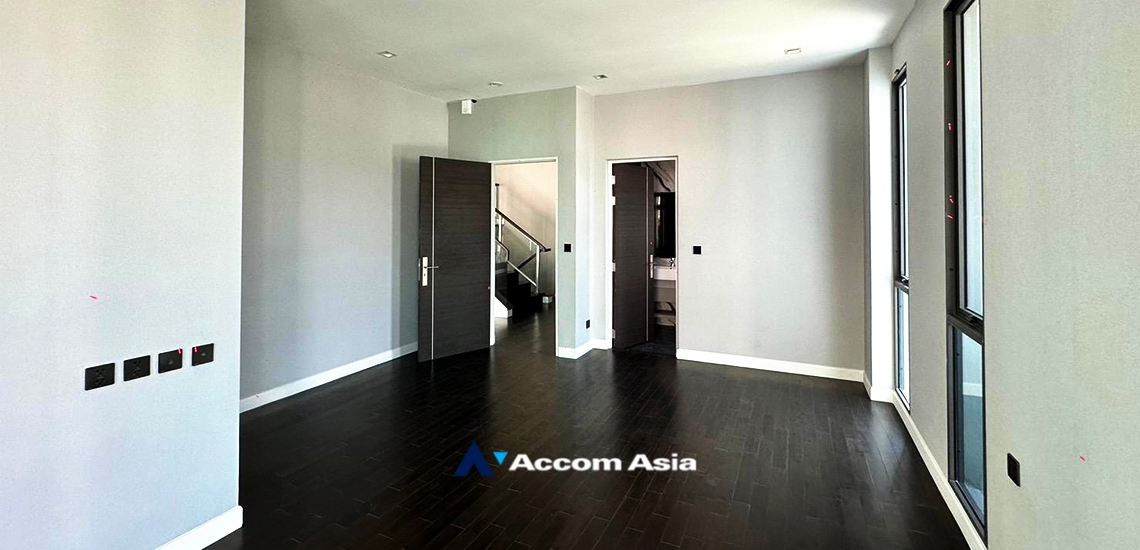 9  4 br House for rent and sale in Pattanakarn ,Bangkok ARL Hua Mak at The Gentry Phatthanakan AA33222