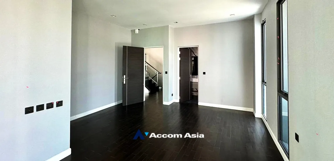 9  4 br House for rent and sale in Pattanakarn ,Bangkok ARL Hua Mak at The Gentry Phatthanakan AA33222
