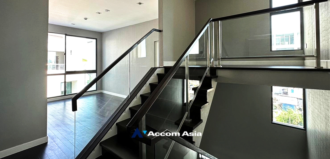 12  4 br House for rent and sale in Pattanakarn ,Bangkok ARL Hua Mak at The Gentry Phatthanakan AA33222