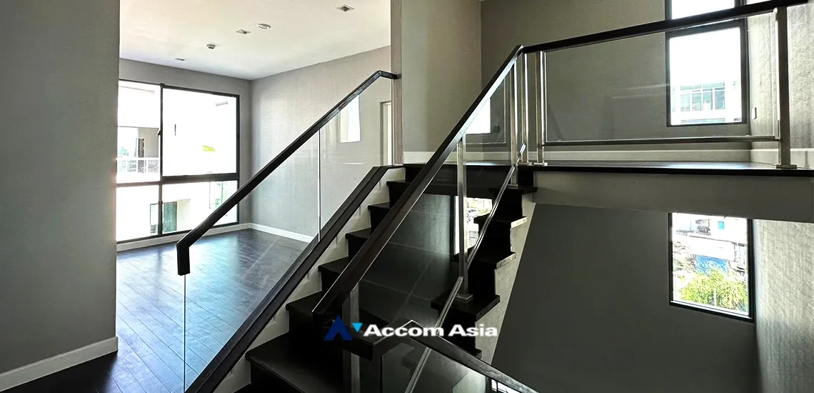 12  4 br House for rent and sale in Pattanakarn ,Bangkok ARL Hua Mak at The Gentry Phatthanakan AA33222
