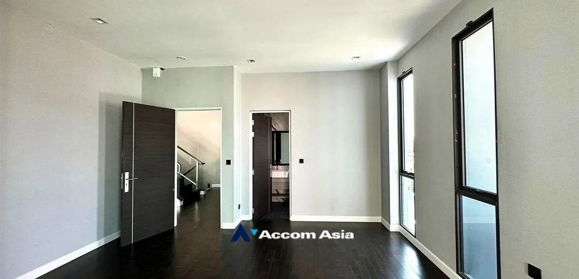 18  4 br House for rent and sale in Pattanakarn ,Bangkok ARL Hua Mak at The Gentry Phatthanakan AA33222