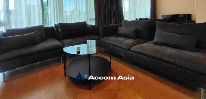 unitPet friendly |  6 Bedrooms  House For Sale in Pattanakarn, Bangkok  near ARL Hua Mak (AA33225)