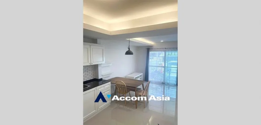 unit 3 Bedrooms  Townhouse For Rent & Sale in Samutprakan, Samutprakan  (AA33230)