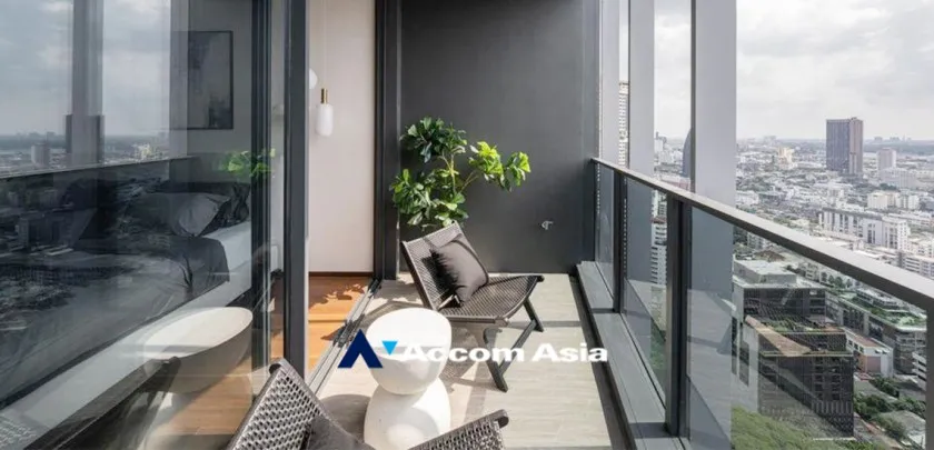 unit 1 Bedroom  Condominium For Rent & Sale in Sukhumvit, Bangkok  near BTS Phrom Phong (AA33237)