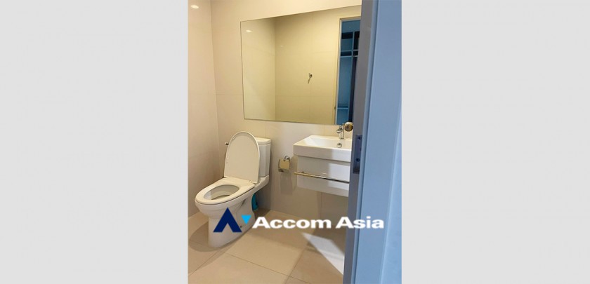 9  2 br Condominium For Sale in Ratchadaphisek ,Bangkok BTS Asok at Life Asoke AA33269