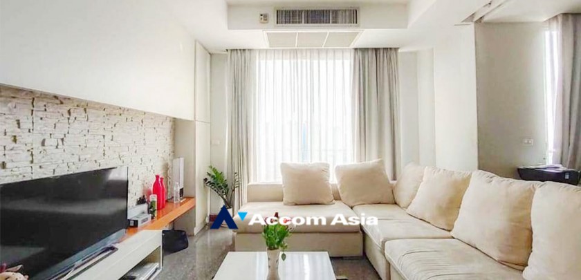 unit 3 Bedrooms  Condominium For Rent in Phaholyothin, Bangkok  (AA33270)