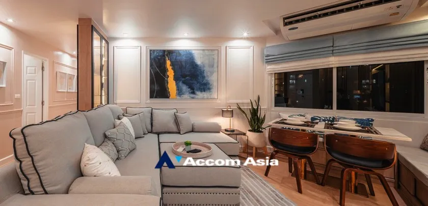unit 2 Bedrooms  Condominium For Sale in Sathorn, Bangkok  (AA33271)