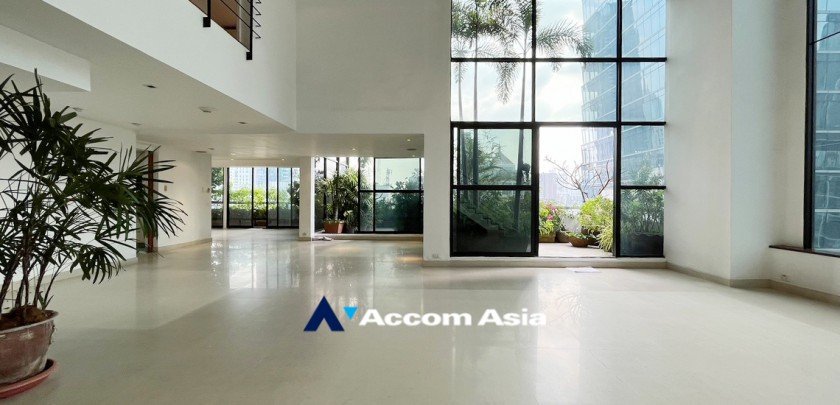 7  3 br Condominium For Sale in Ploenchit ,Bangkok BTS Chitlom at Somkid Gardens AA33297