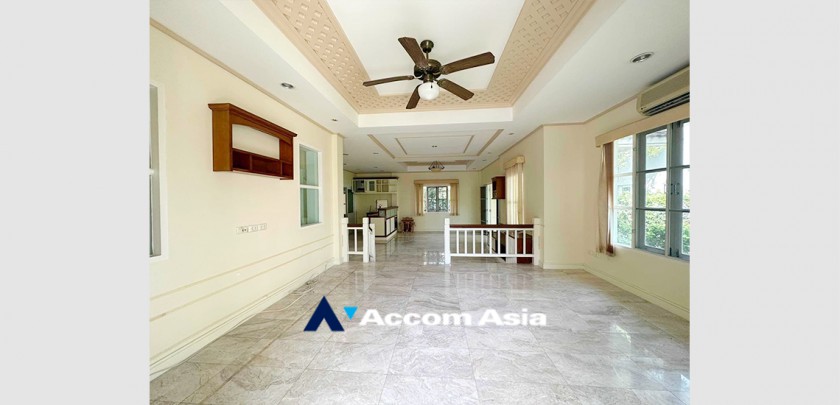5  3 br House for rent and sale in Pattanakarn ,Bangkok BTS Bang Chak at Nantawan Village Onnuch AA33303