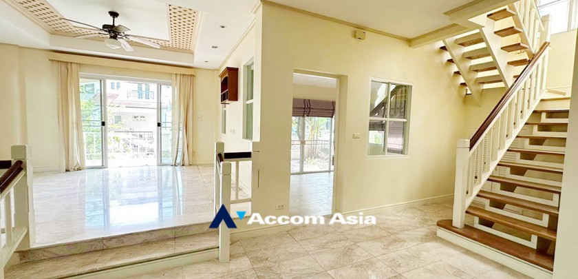 9  3 br House for rent and sale in Pattanakarn ,Bangkok BTS Bang Chak at Nantawan Village Onnuch AA33303