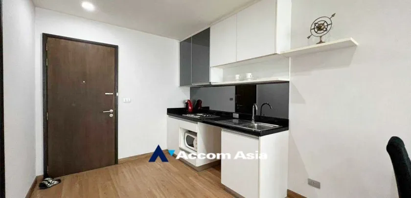 unit 2 Bedrooms  Condominium For Sale in Sukhumvit, Bangkok  near BTS Phra khanong (AA33309)
