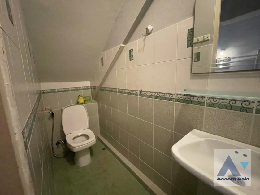 17  5 br Townhouse For Rent in Ratchadaphisek ,Bangkok MRT Sutthisan AA33316