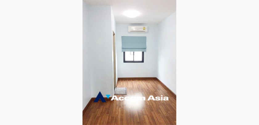 6  6 br Townhouse for rent and sale in Pattanakarn ,Bangkok BTS On Nut at Areeya Mandarina 77 AA33317