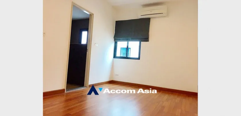 7  6 br Townhouse for rent and sale in Pattanakarn ,Bangkok BTS On Nut at Areeya Mandarina 77 AA33317