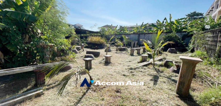 5  Land For Sale in Pattanakarn ,Bangkok BTS On Nut AA33356