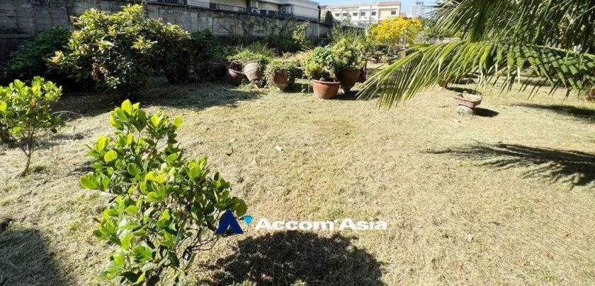 unit Land For Sale in Pattanakarn, Bangkok  near BTS On Nut (AA33357)