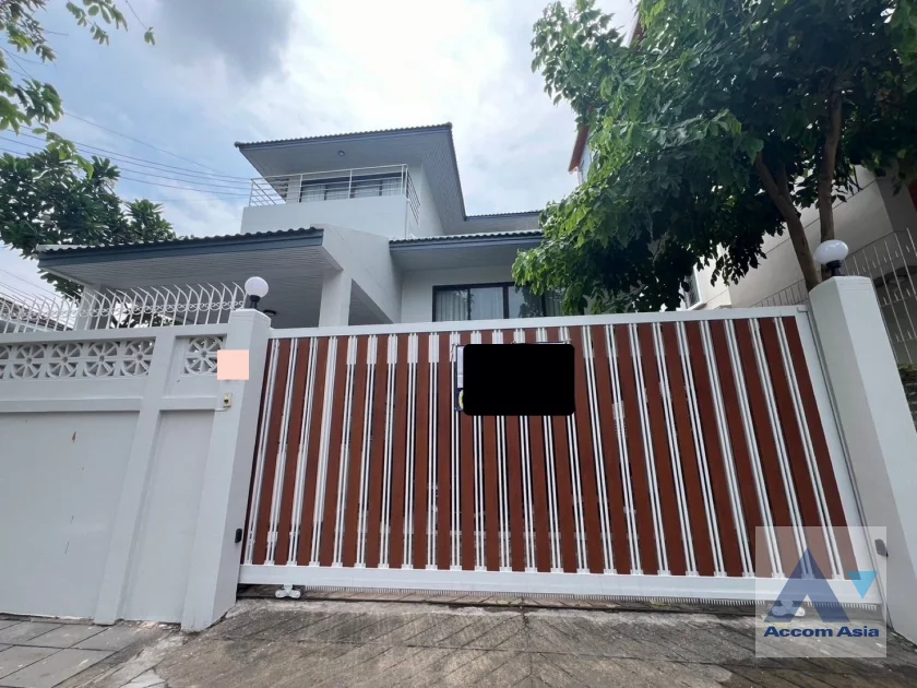 12  4 br House for rent and sale in Sathorn ,Bangkok BRT Arkhan Songkhro AA33376