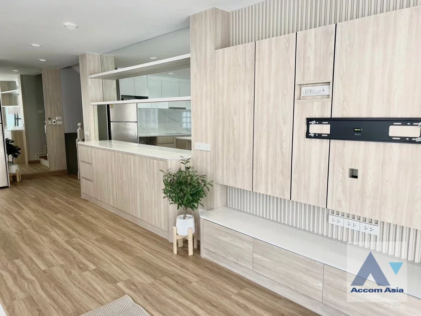 9  4 br House for rent and sale in Sathorn ,Bangkok BRT Arkhan Songkhro AA33376