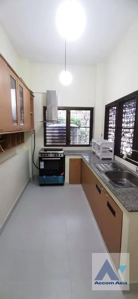 4  4 br House for rent and sale in Sathorn ,Bangkok BRT Arkhan Songkhro AA33376