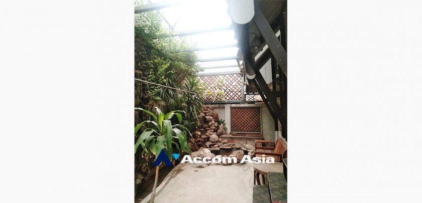 15  4 br House for rent and sale in Dusit ,Bangkok  AA33401