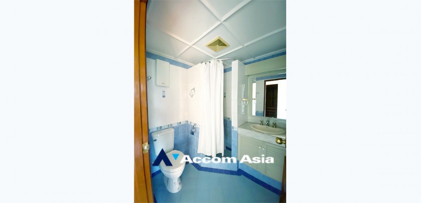 20  3 br Apartment For Rent in Sukhumvit ,Bangkok BTS Phrom Phong at Greenery garden and privacy AA33410