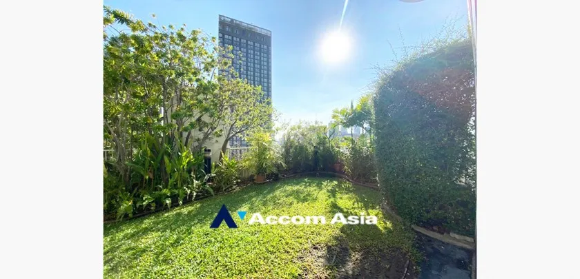 24  3 br Apartment For Rent in Sukhumvit ,Bangkok BTS Phrom Phong at Greenery garden and privacy AA33410