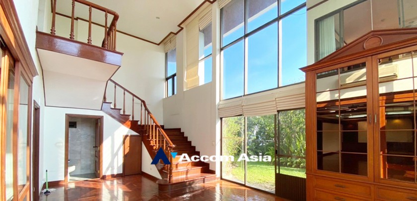 7  3 br Apartment For Rent in Sukhumvit ,Bangkok BTS Phrom Phong at Greenery garden and privacy AA33410