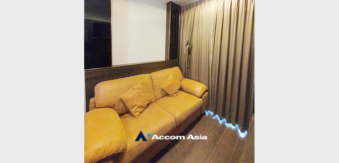 unit 1 Bedroom  Condominium For Sale in Sukhumvit, Bangkok  near BTS Ekkamai (AA33413)