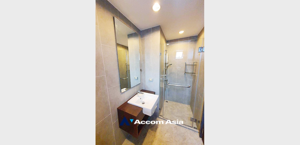 7  1 br Condominium For Sale in Sukhumvit ,Bangkok BTS Ekkamai at C Ekkamai AA33413