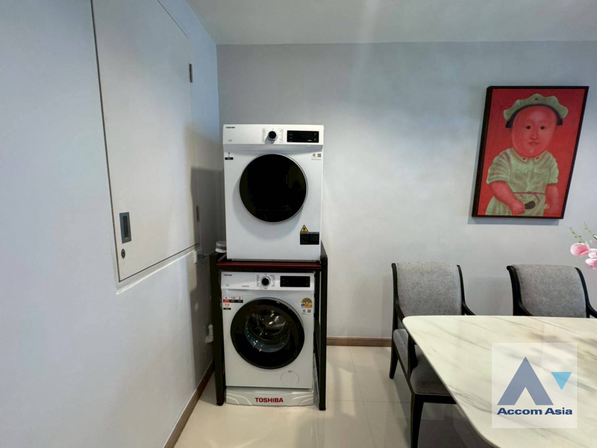 7  2 br Apartment For Rent in Sathorn ,Bangkok BTS Chong Nonsi at Luxury Designed in Prime Area AA33432