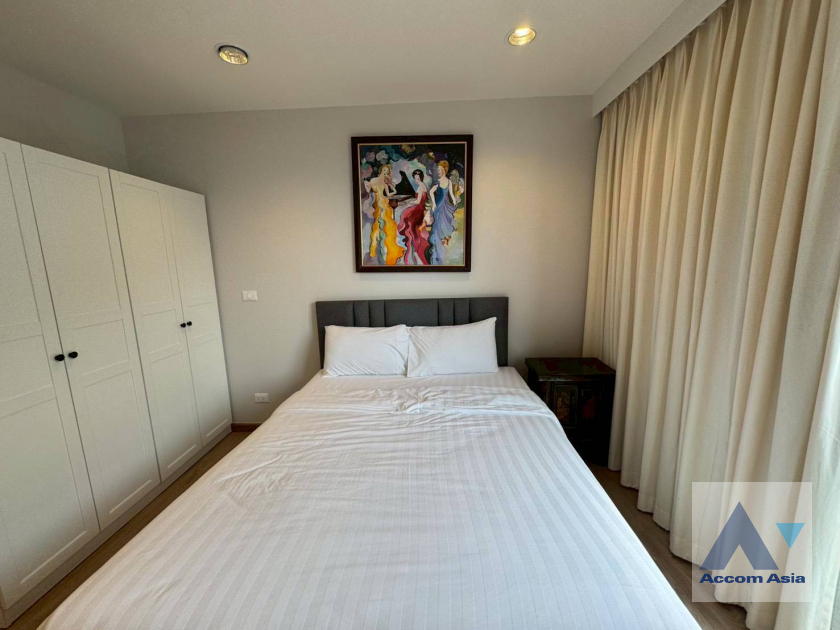 10  2 br Apartment For Rent in Sathorn ,Bangkok BTS Chong Nonsi at Luxury Designed in Prime Area AA33432