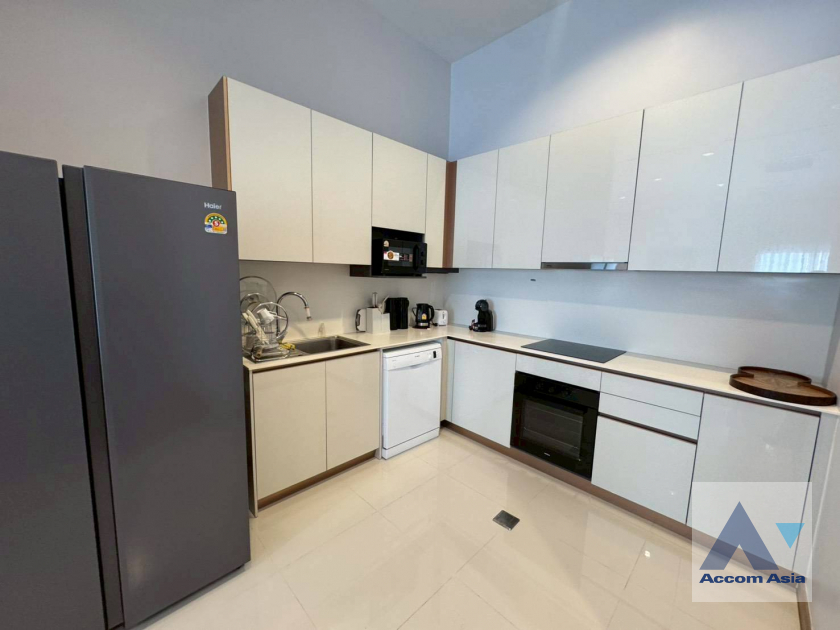 5  3 br Apartment For Rent in Sathorn ,Bangkok BTS Chong Nonsi at Luxury Designed in Prime Area AA33439