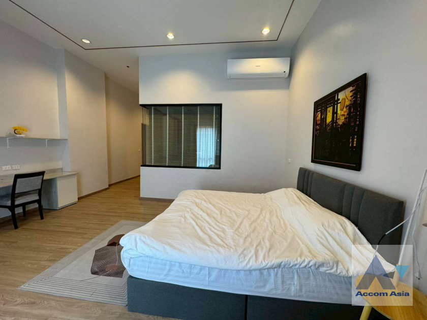 8  3 br Apartment For Rent in Sathorn ,Bangkok BTS Chong Nonsi at Luxury Designed in Prime Area AA33439