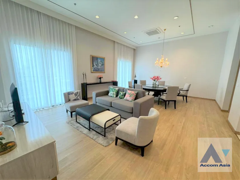 unitPet friendly | Luxury apartment with sleek design in prime Sathorn location (AA33439)