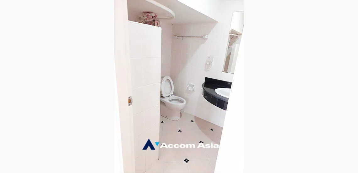11  4 br House For Sale in Dusit ,Bangkok  AA33490