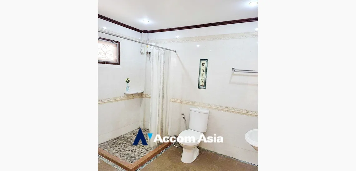 9  3 br House For Rent in Sukhumvit ,Bangkok BTS Bang Chak AA33496